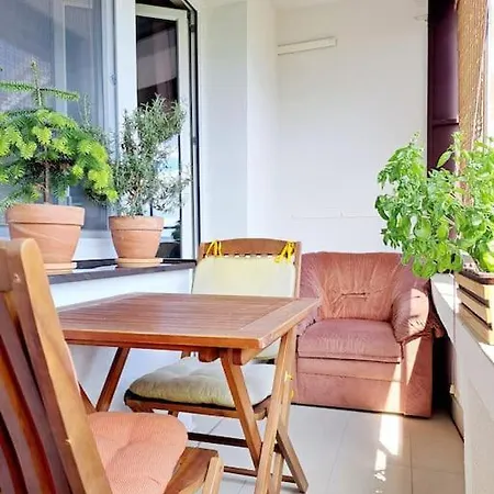 Yellow Sofa Bratysława